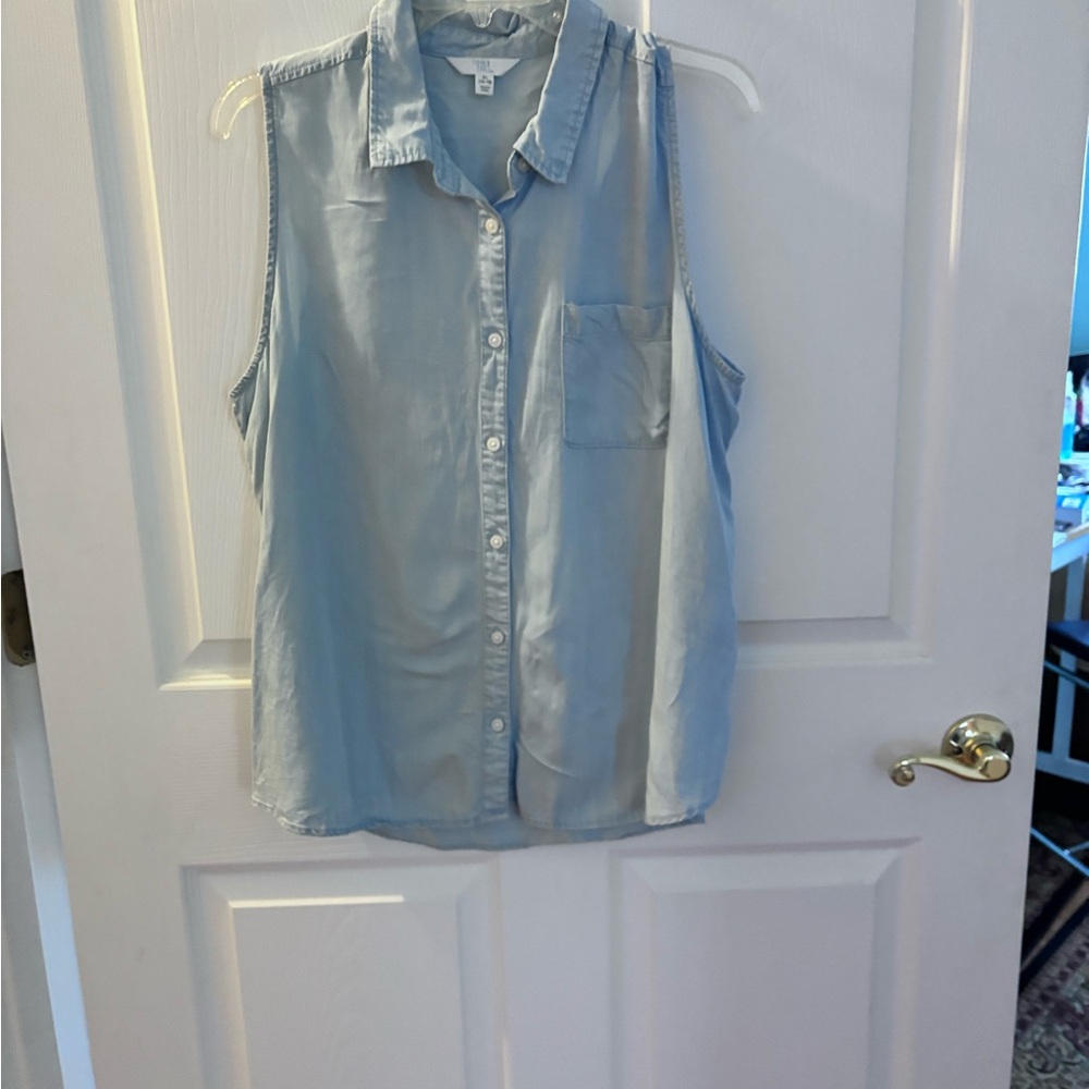 Time and Tru Light Blue Sleeveless Top